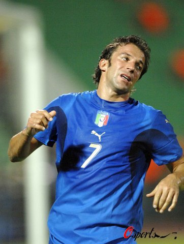 媒体借机渲 媒体借机渲