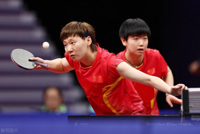 特别是通过 特别是通过