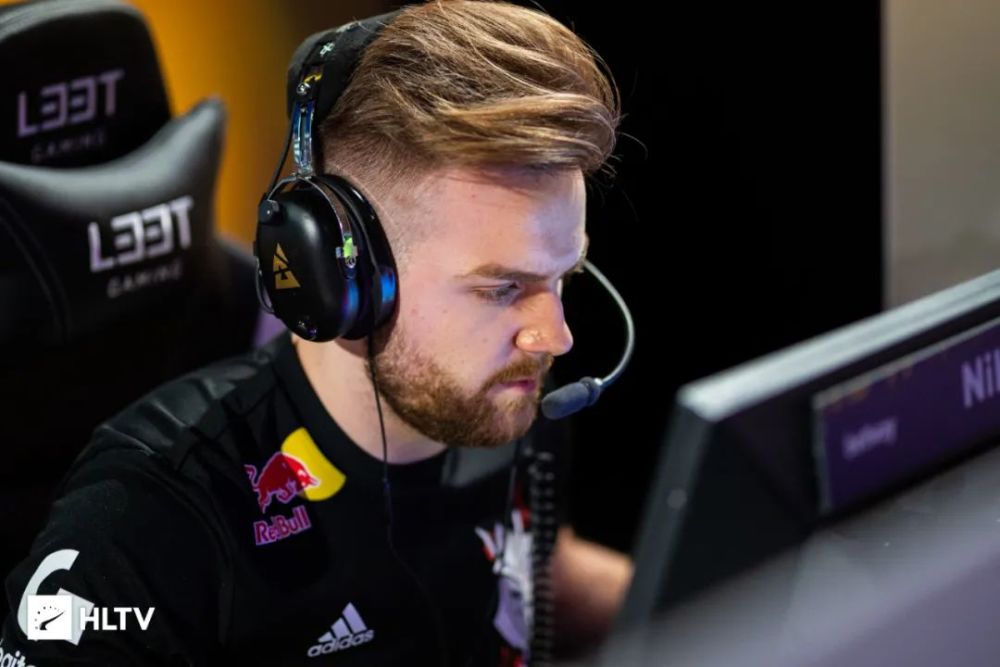 祖巴茨的护 祖巴茨的护